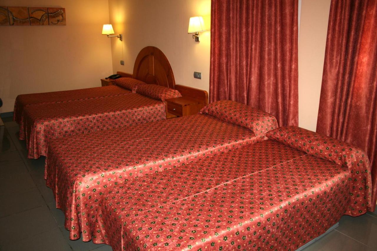 El Pinche De Oro Hotel Benicarlo Room photo